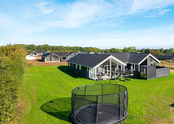 16 Person In Sydals Sarup